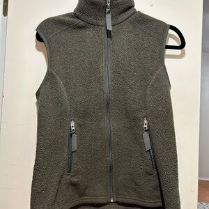 Patagonia Olive Green Women's Sweater Vest